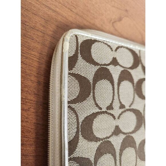 Coach Signature c jacquard mini iPad tablet or kindle zippered case tan brown - Picture 9 of 9
